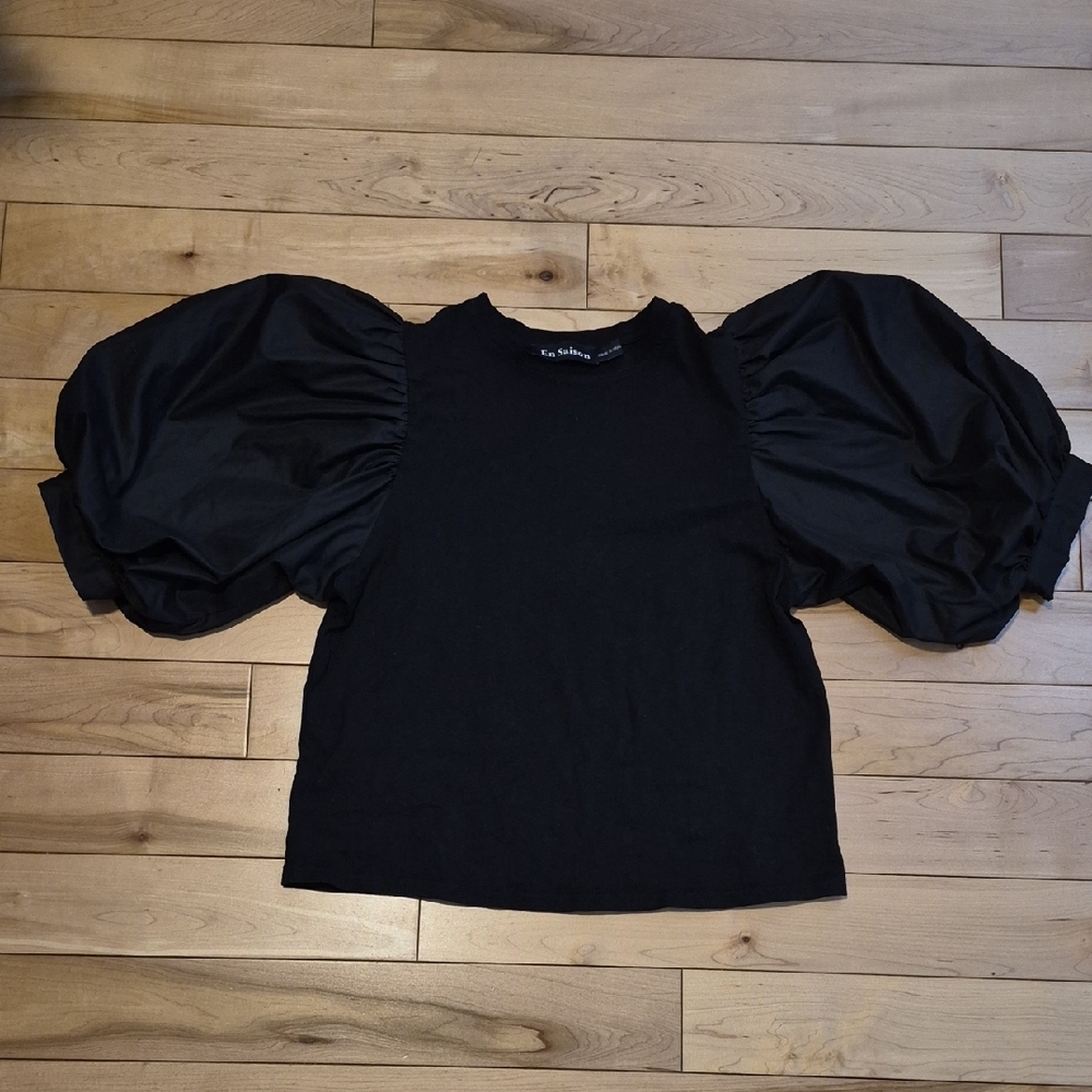 En Saison Women's Size XS Black Puff Sleeve Blouse